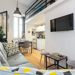 Apartment Angle Droit- Loft Et Atypique, Climatisation, Vieux-nice, Nice